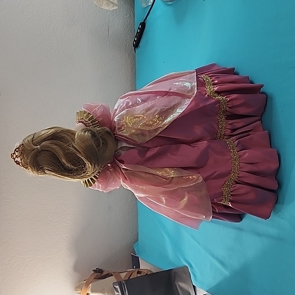 Franklin Heirloom Porcelain Cinderella Collector Doll - Picture 6 of 16